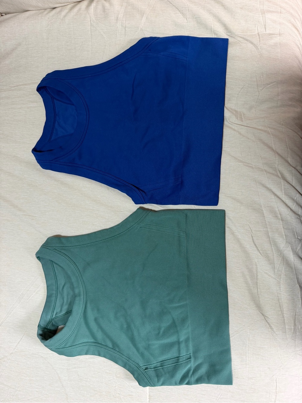 DSG Seamless Racerback Crop Tank Sports Bra Bundle Blue & Sage Size missing